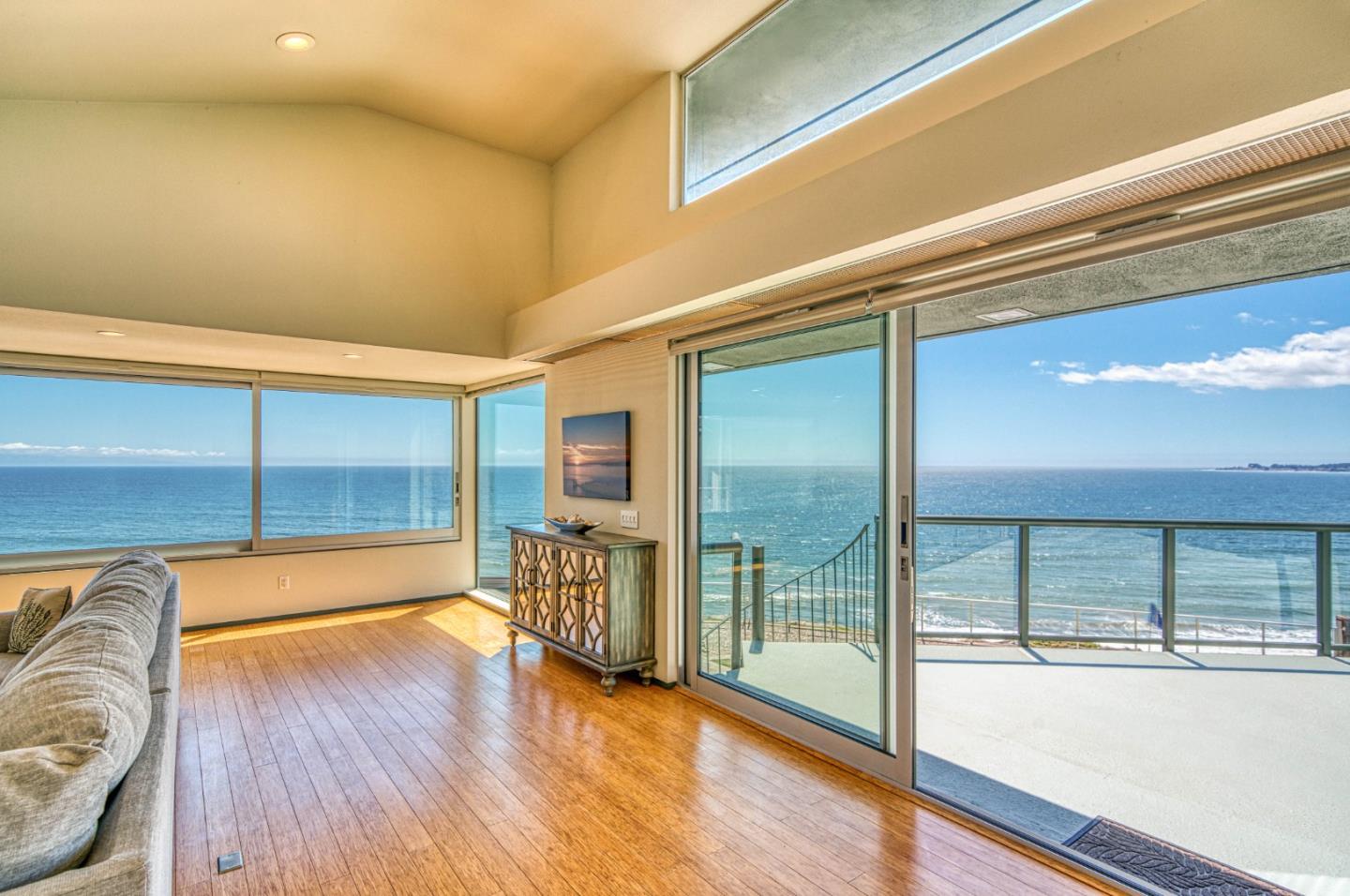 Detail Gallery Image 22 of 69 For 420 Seaview Drive, Aptos,  CA 95003 - 3 Beds | 2/1 Baths
