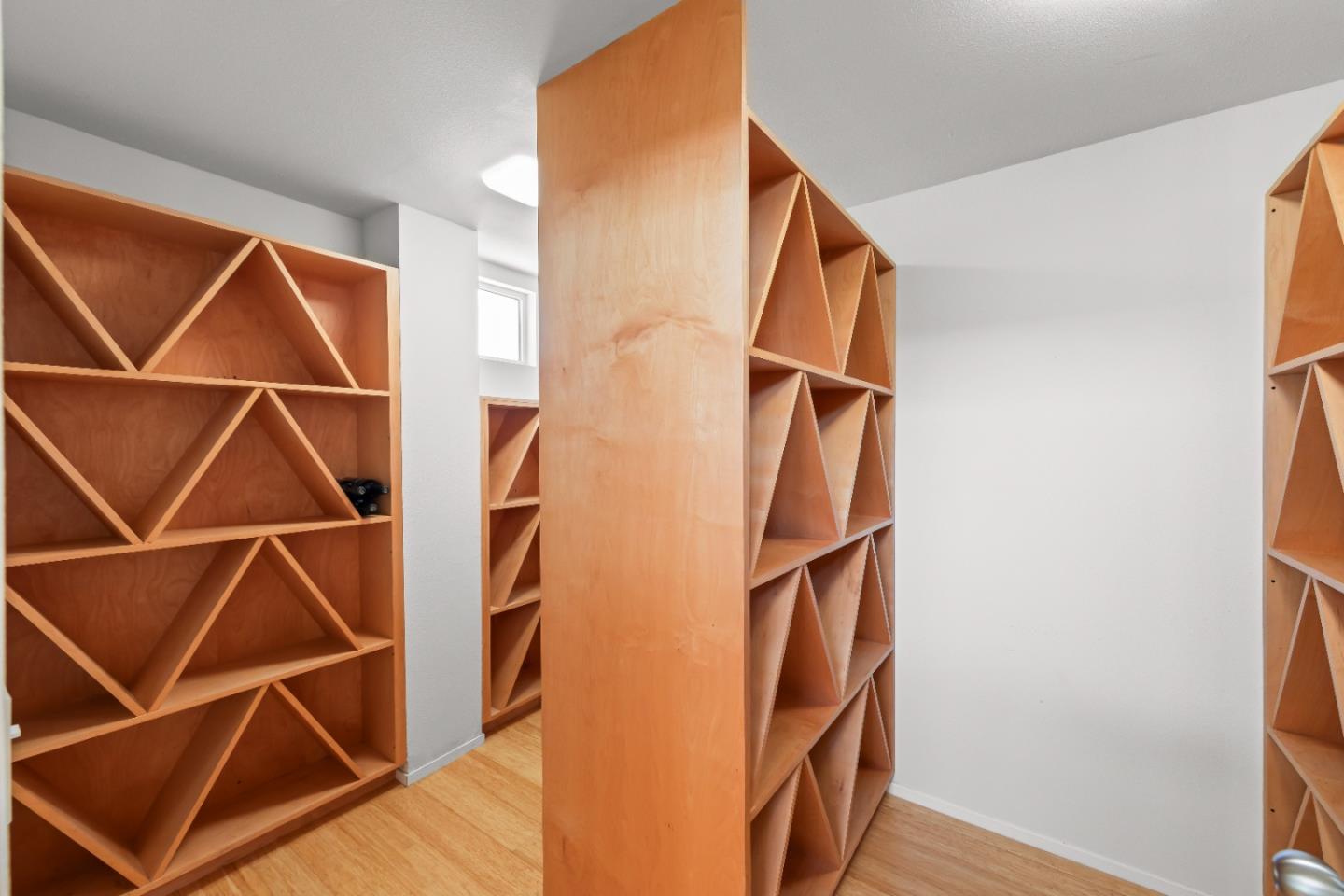 Detail Gallery Image 35 of 69 For 420 Seaview Drive, Aptos,  CA 95003 - 3 Beds | 2/1 Baths