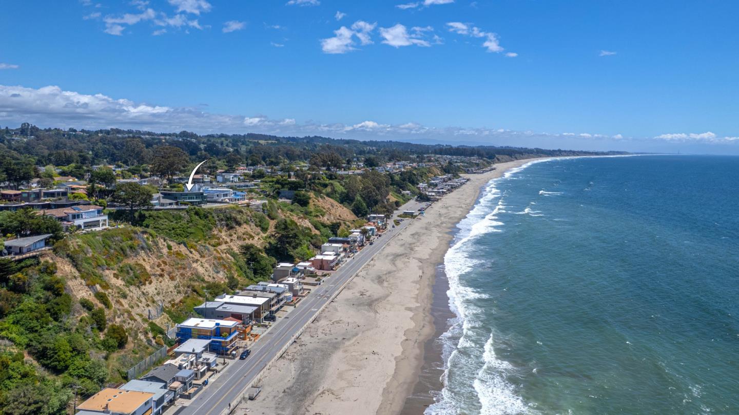 Detail Gallery Image 5 of 69 For 420 Seaview Drive, Aptos,  CA 95003 - 3 Beds | 2/1 Baths