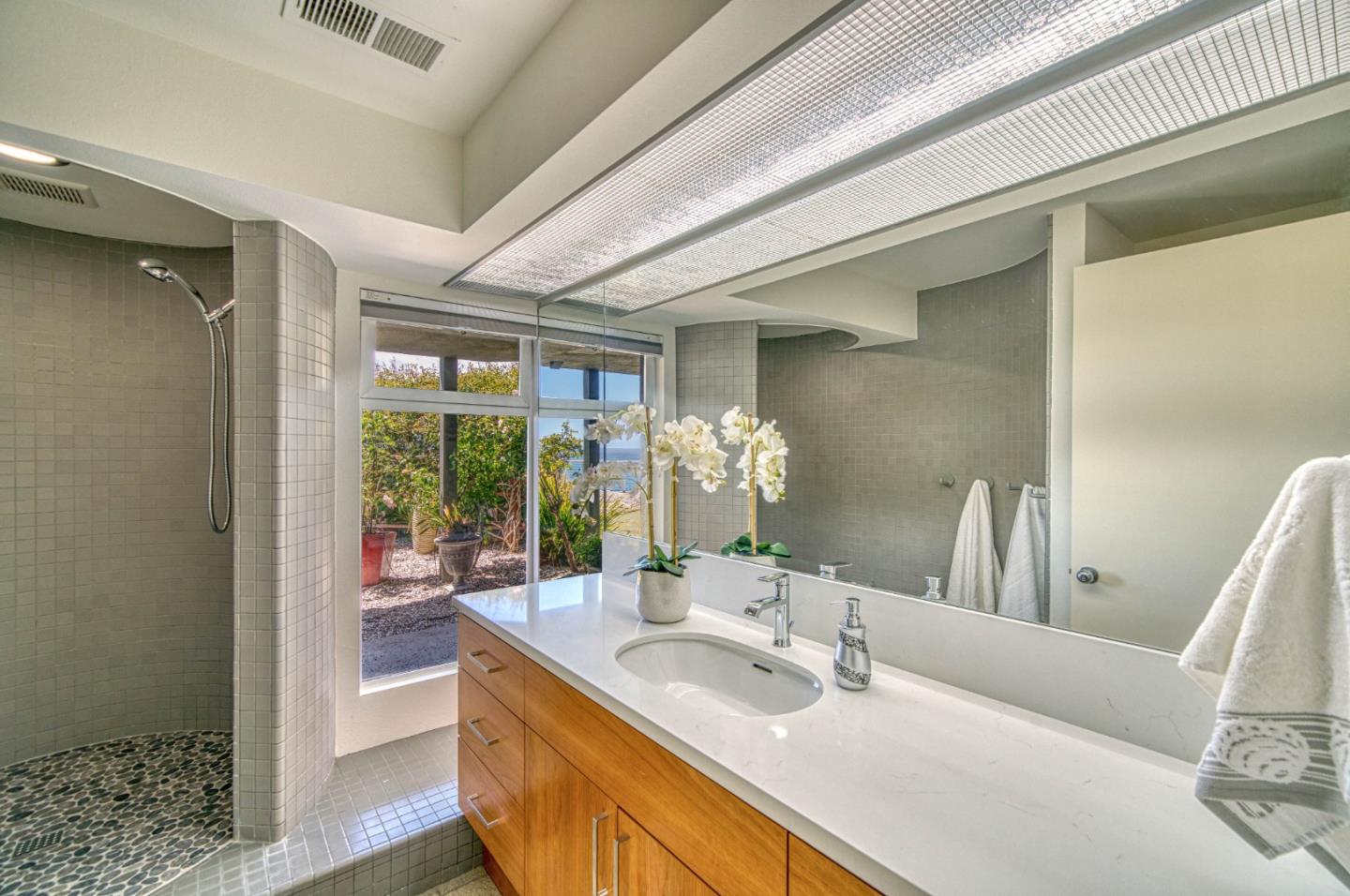 Detail Gallery Image 55 of 69 For 420 Seaview Drive, Aptos,  CA 95003 - 3 Beds | 2/1 Baths