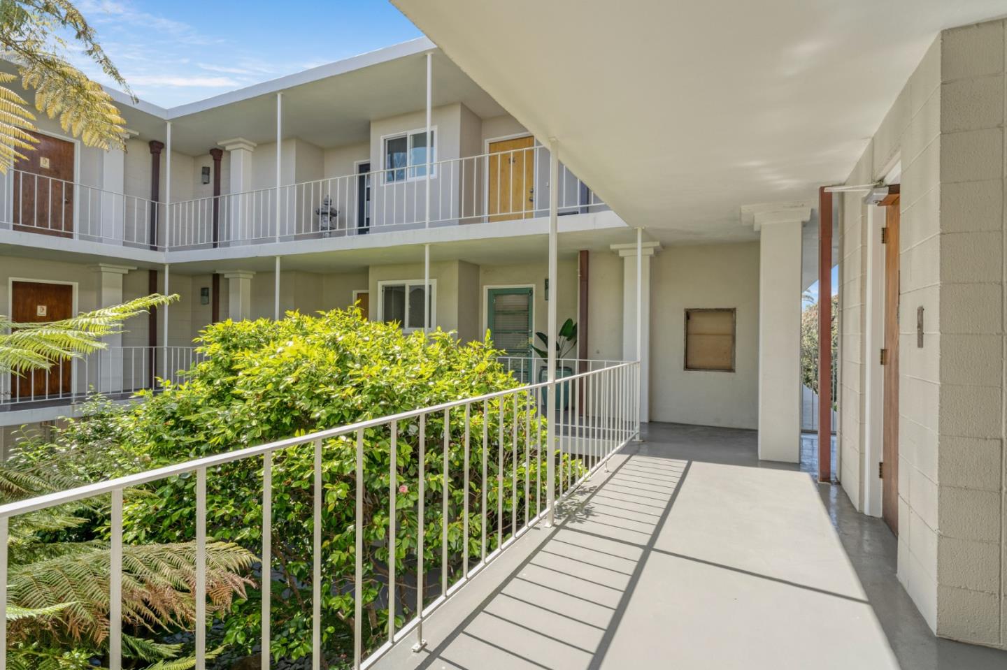 Detail Gallery Image 8 of 38 For 880 West Cliff Dr #9,  Santa Cruz,  CA 95060 - 1 Beds | 1 Baths