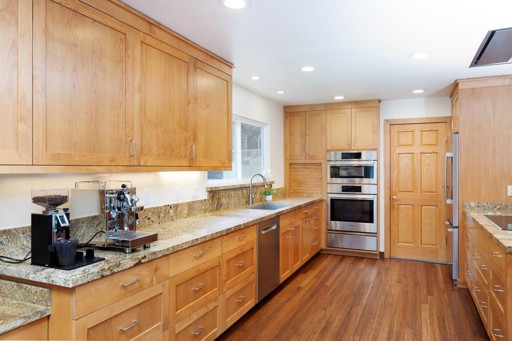 Detail Gallery Image 11 of 42 For 855 E Hilton Dr, Boulder Creek,  CA 95006 - 3 Beds | 2 Baths
