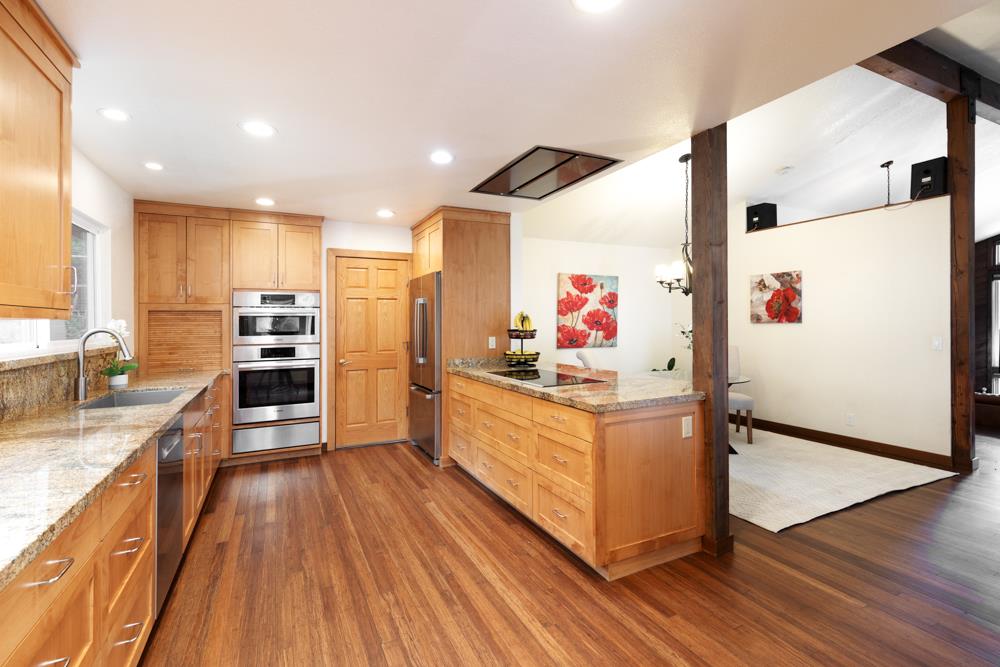 Detail Gallery Image 13 of 42 For 855 E Hilton Dr, Boulder Creek,  CA 95006 - 3 Beds | 2 Baths