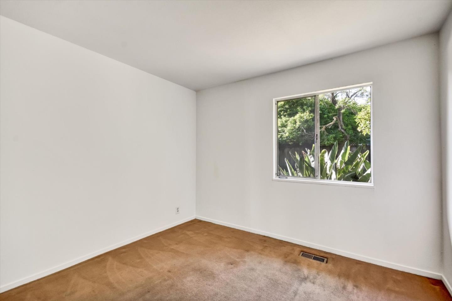 Detail Gallery Image 14 of 22 For 1394 Kimberly Dr, San Jose,  CA 95118 - 3 Beds | 2 Baths