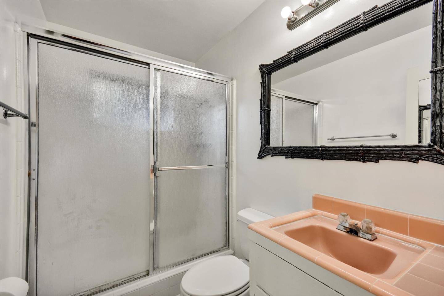 Detail Gallery Image 8 of 22 For 1394 Kimberly Dr, San Jose,  CA 95118 - 3 Beds | 2 Baths