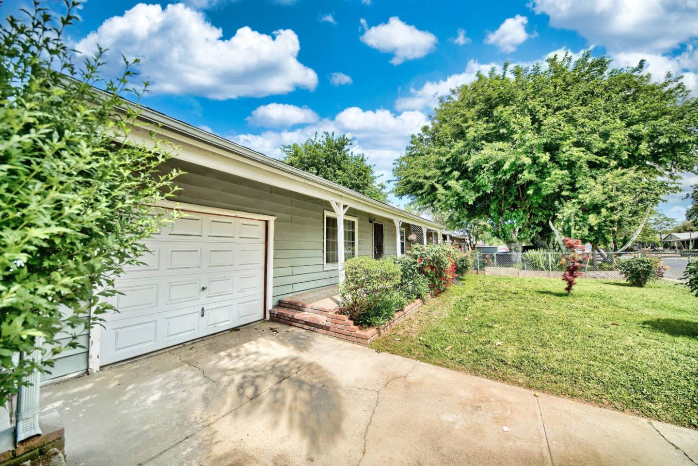 Detail Gallery Image 2 of 19 For 339 San Juan Dr, Modesto,  CA 95354 - 2 Beds | 1 Baths