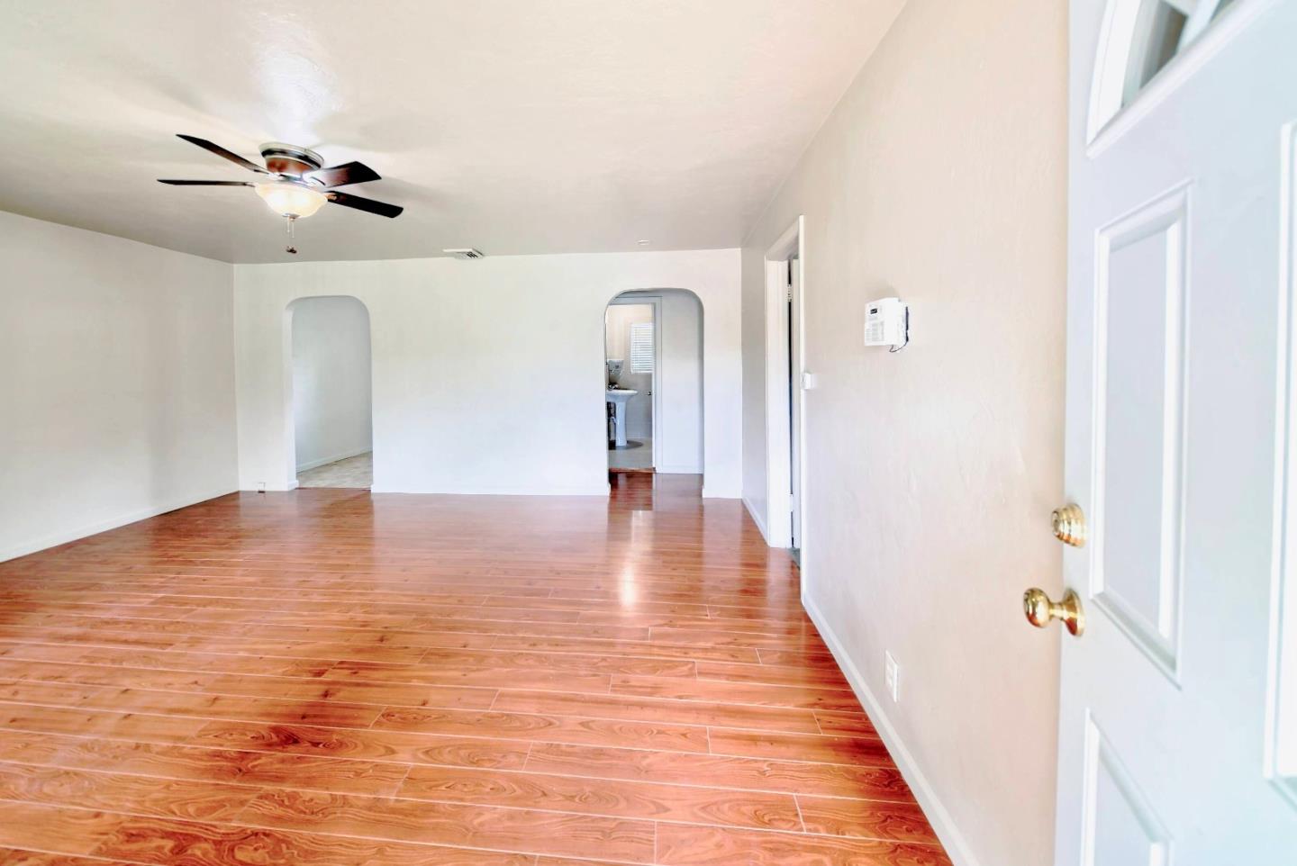 Detail Gallery Image 4 of 19 For 339 San Juan Dr, Modesto,  CA 95354 - 2 Beds | 1 Baths