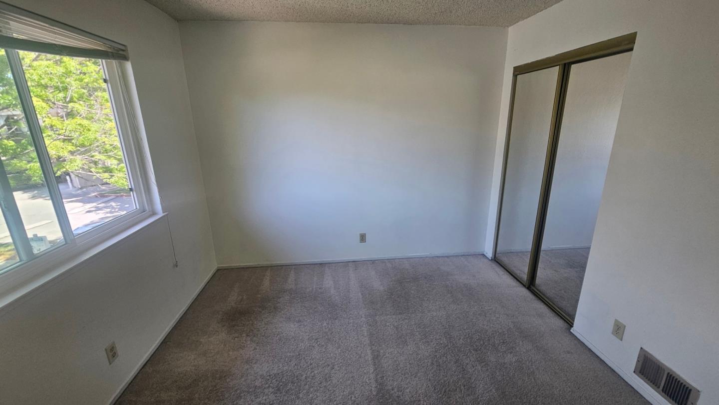 Detail Gallery Image 8 of 10 For 5474 Tradewinds Wkwy #2,  San Jose,  CA 95123 - 2 Beds | 1 Baths