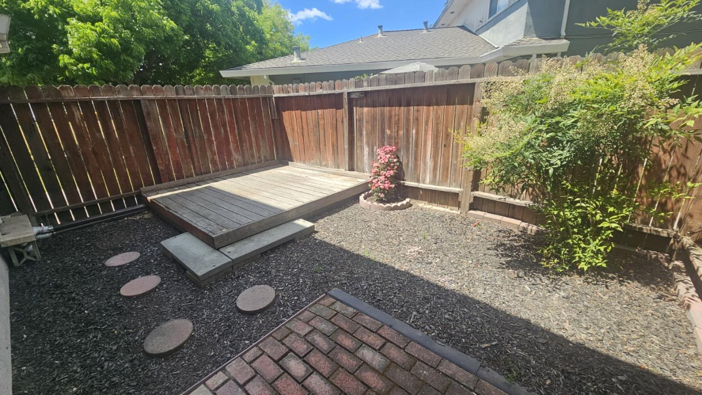 Detail Gallery Image 9 of 10 For 5474 Tradewinds Wkwy #2,  San Jose,  CA 95123 - 2 Beds | 1 Baths
