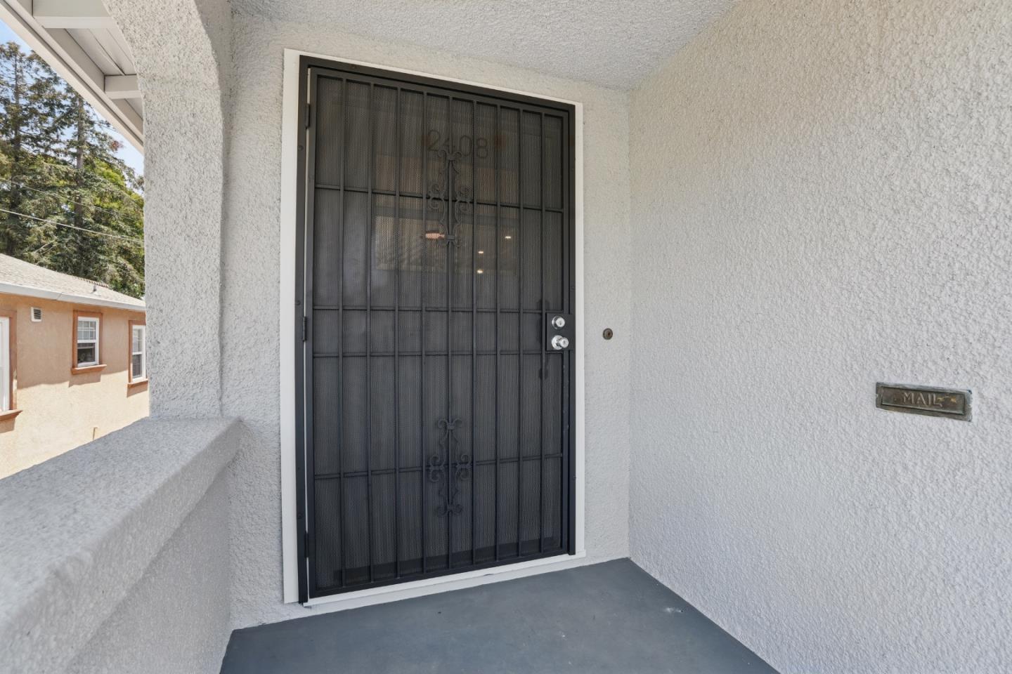 Detail Gallery Image 2 of 46 For 2408 Bartlett St, Oakland,  CA 94601 - – Beds | – Baths