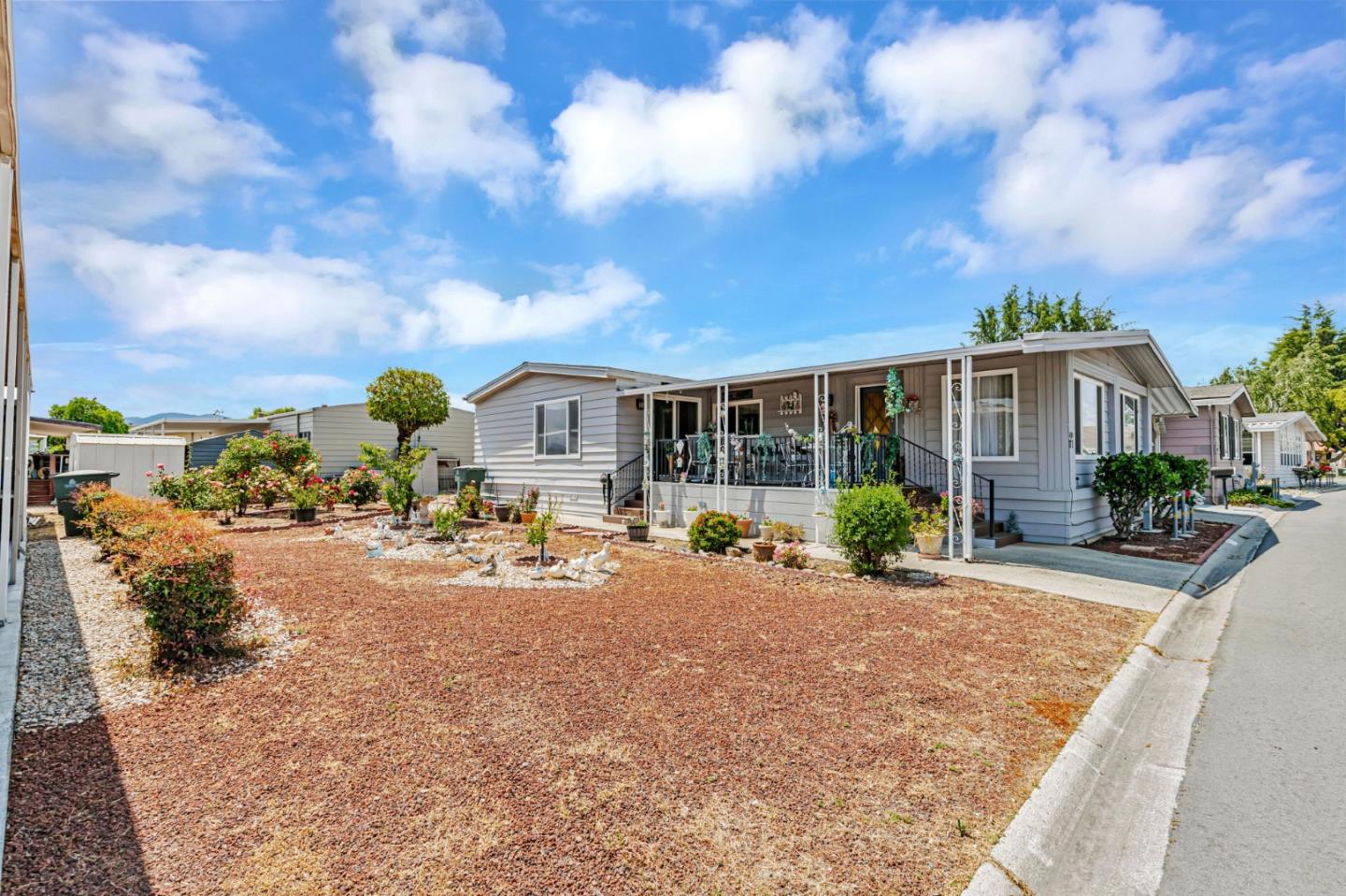 Detail Gallery Image 4 of 43 For 275 Burnett Ave #171,  Morgan Hill,  CA 95037 - 2 Beds | 2 Baths