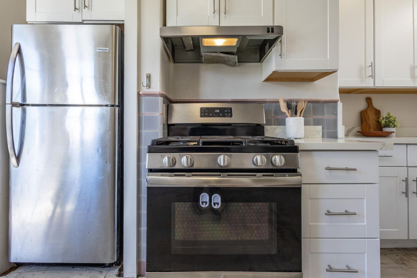 Detail Gallery Image 20 of 88 For 806-810 Union St, San Francisco,  CA 94133 - – Beds | – Baths