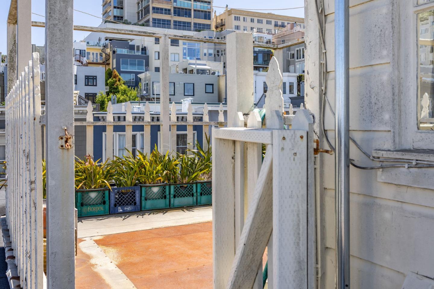 Detail Gallery Image 59 of 88 For 806-810 Union St, San Francisco,  CA 94133 - – Beds | – Baths