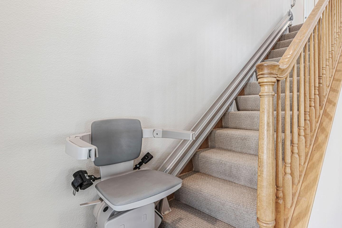 Detail Gallery Image 12 of 67 For 1554 Rosette Way, Gilroy,  CA 95020 - 3 Beds | 2 Baths
