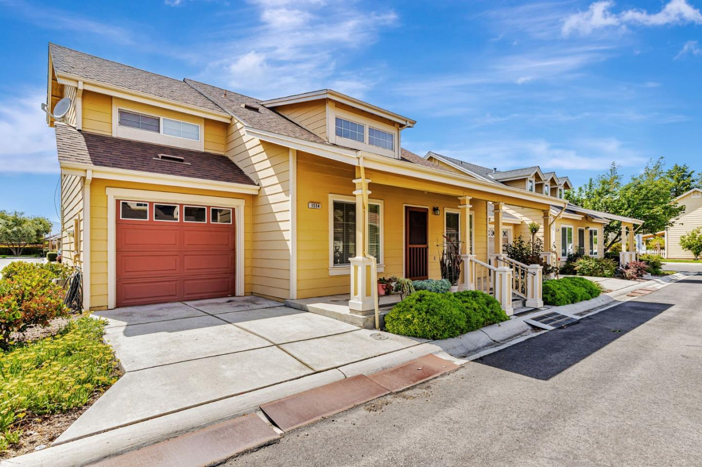 Detail Gallery Image 2 of 67 For 1554 Rosette Way, Gilroy,  CA 95020 - 3 Beds | 2 Baths