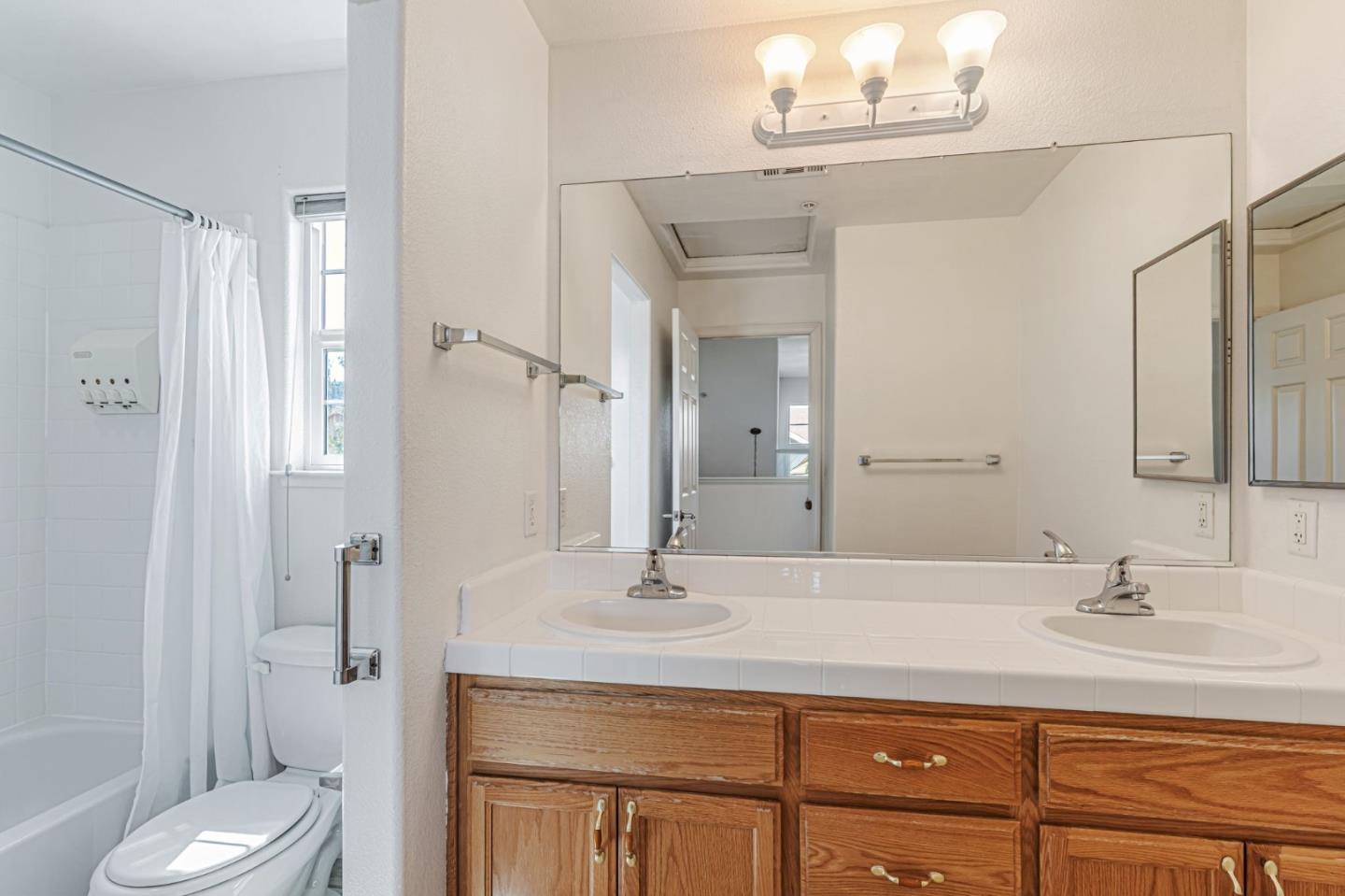 Detail Gallery Image 29 of 67 For 1554 Rosette Way, Gilroy,  CA 95020 - 3 Beds | 2 Baths