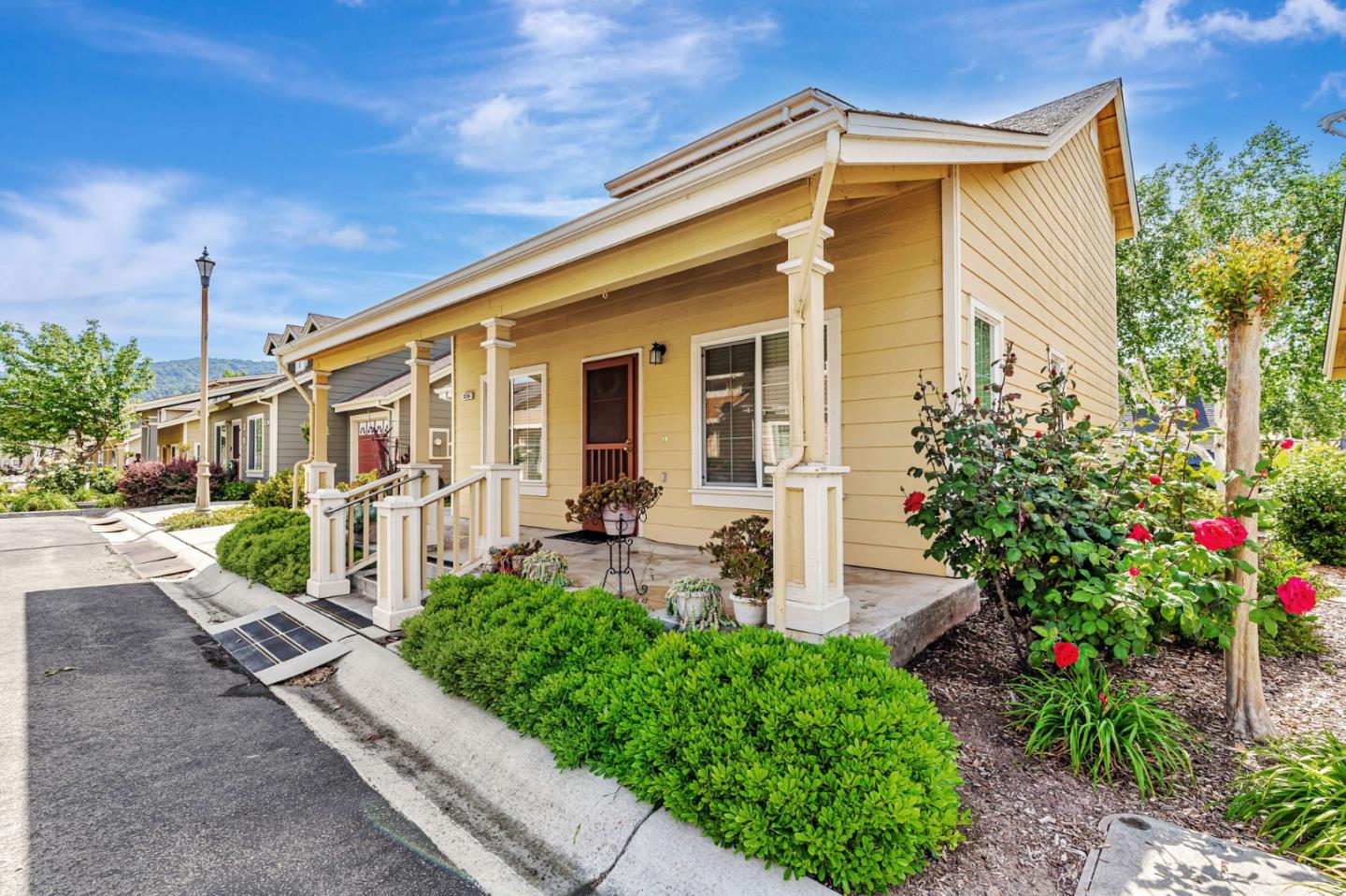 Detail Gallery Image 3 of 67 For 1554 Rosette Way, Gilroy,  CA 95020 - 3 Beds | 2 Baths