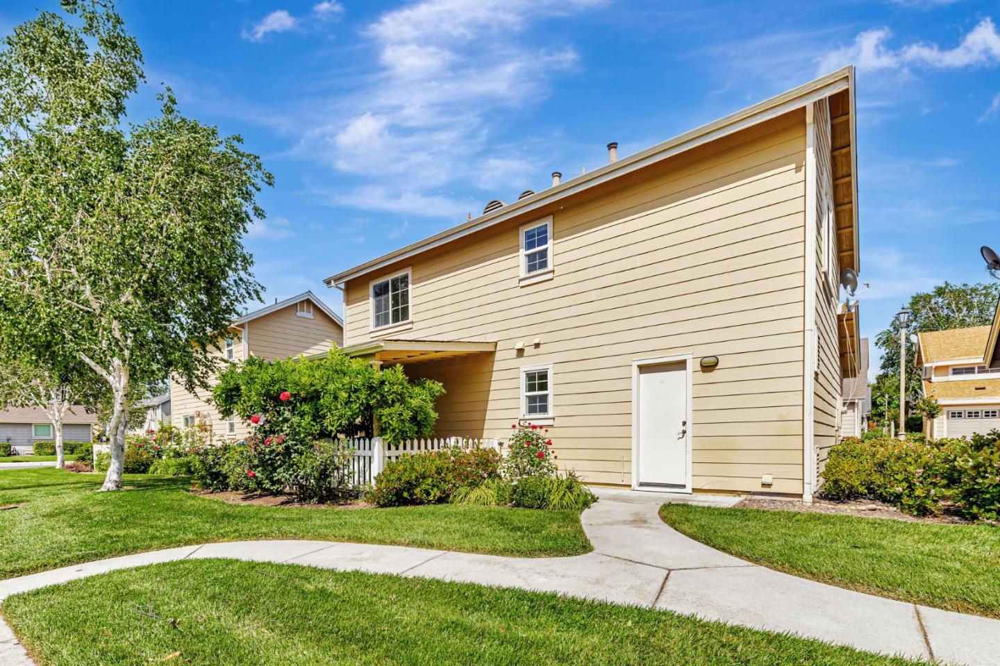 Detail Gallery Image 33 of 67 For 1554 Rosette Way, Gilroy,  CA 95020 - 3 Beds | 2 Baths