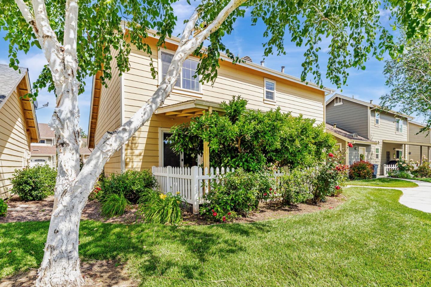 Detail Gallery Image 35 of 67 For 1554 Rosette Way, Gilroy,  CA 95020 - 3 Beds | 2 Baths