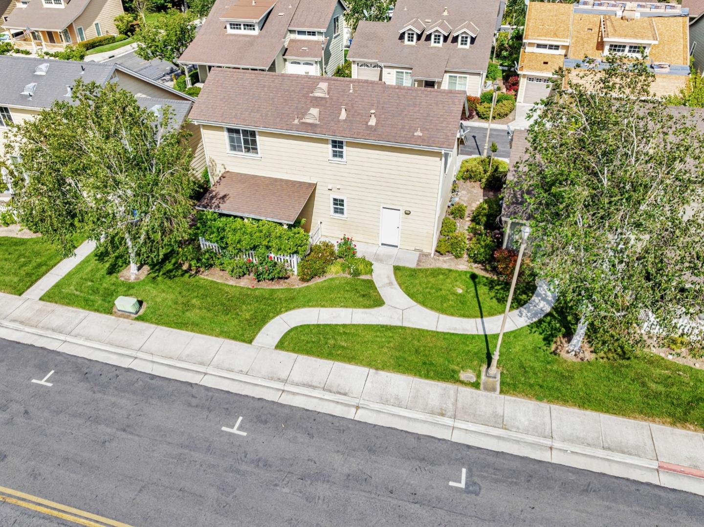Detail Gallery Image 48 of 67 For 1554 Rosette Way, Gilroy,  CA 95020 - 3 Beds | 2 Baths