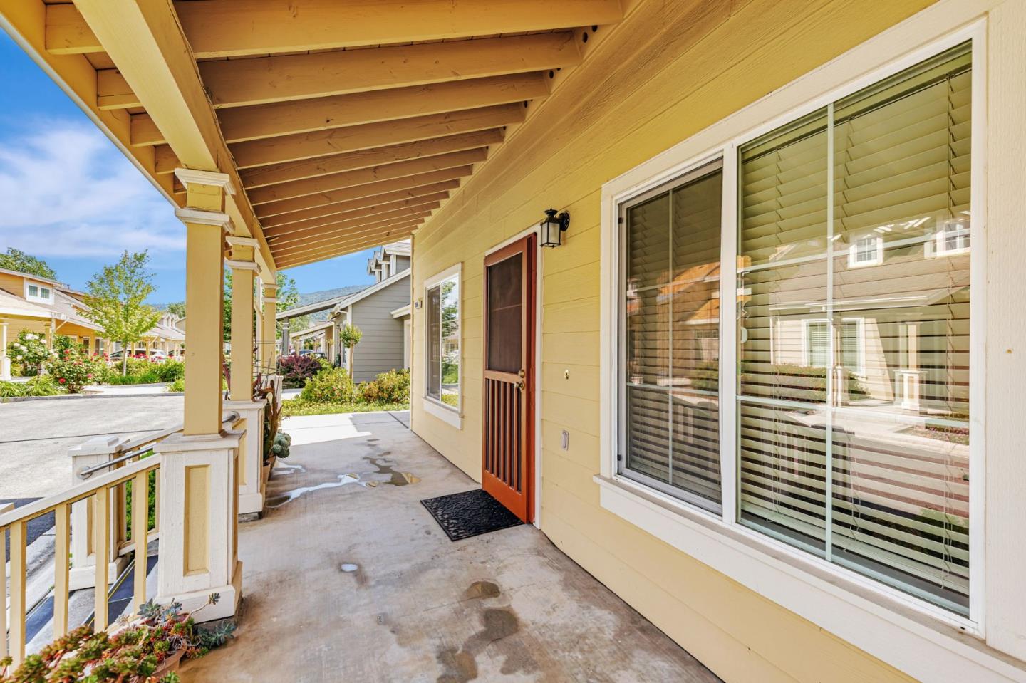 Detail Gallery Image 5 of 67 For 1554 Rosette Way, Gilroy,  CA 95020 - 3 Beds | 2 Baths