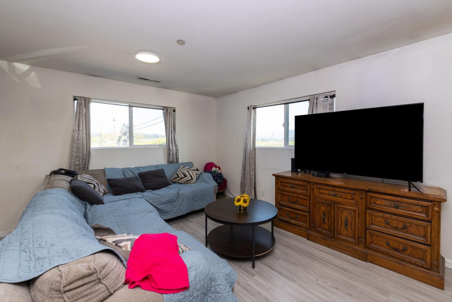 Detail Gallery Image 6 of 22 For 217-219 Calabasas Rd, Watsonville,  CA 95076 - – Beds | – Baths