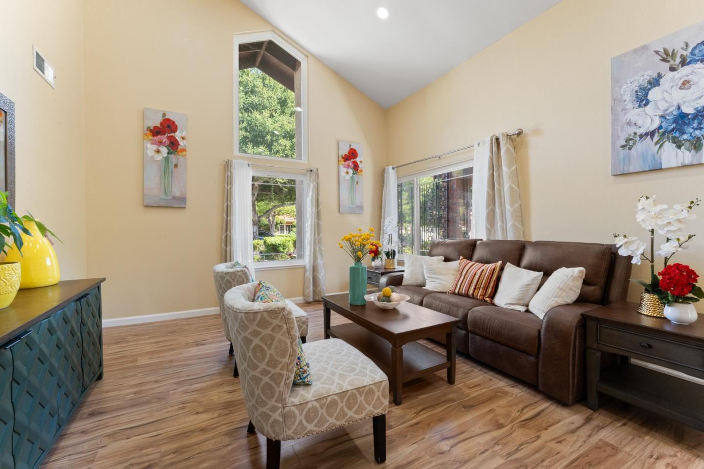 Detail Gallery Image 7 of 65 For 3195 Kawalker Ln, San Jose,  CA 95127 - 4 Beds | 3 Baths