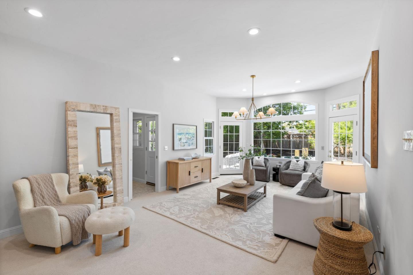 Detail Gallery Image 13 of 84 For 581 Pamlar Ave, San Jose,  CA 95128 - 5 Beds | 3/1 Baths