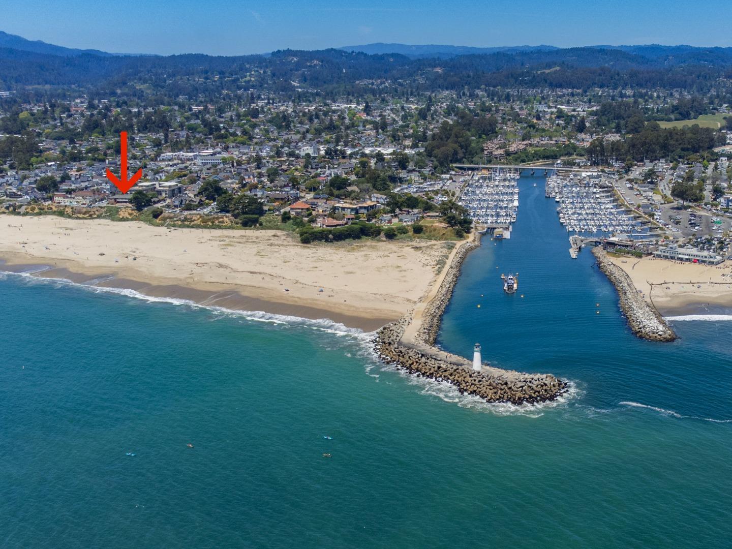 Detail Gallery Image 7 of 11 For 1703 East Cliff Dr, Santa Cruz,  CA 95062 - – Beds | – Baths