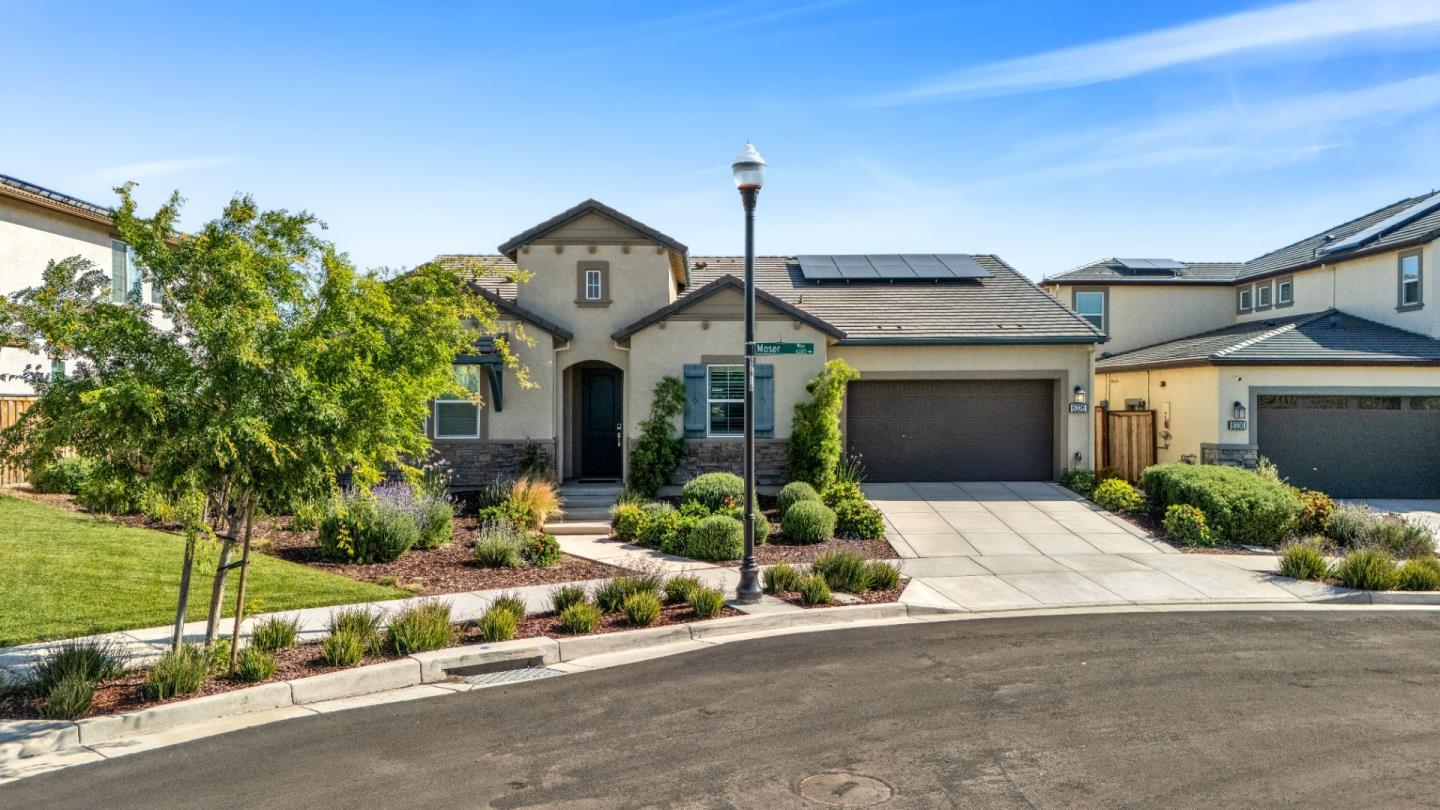 Detail Gallery Image 2 of 45 For 6326 Moser Way, Tracy,  CA 95377 - 4 Beds | 3/1 Baths