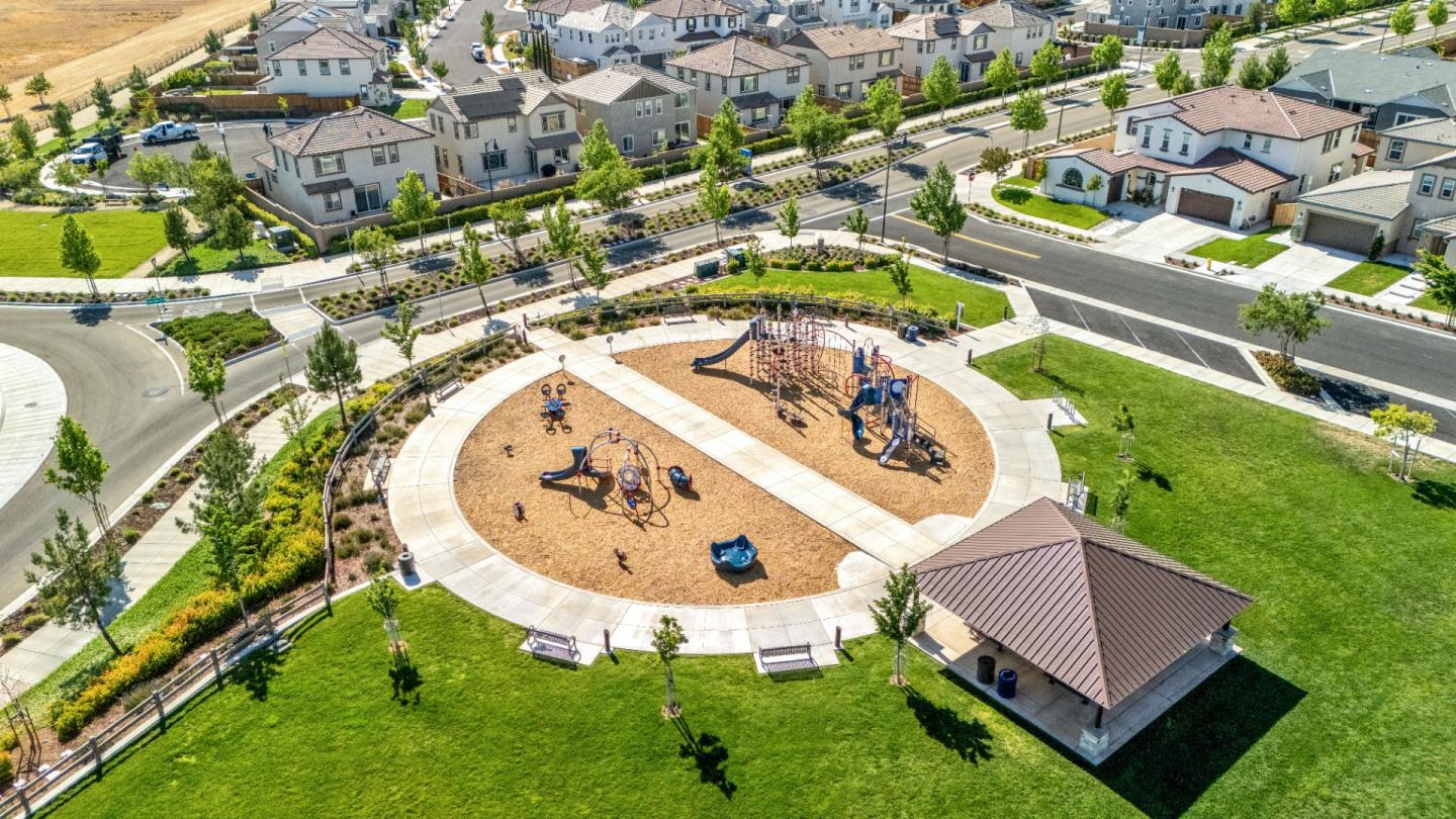 Detail Gallery Image 38 of 45 For 6326 Moser Way, Tracy,  CA 95377 - 4 Beds | 3/1 Baths