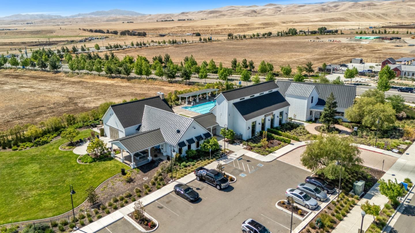 Detail Gallery Image 39 of 45 For 6326 Moser Way, Tracy,  CA 95377 - 4 Beds | 3/1 Baths