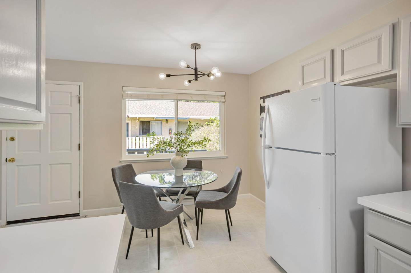 Detail Gallery Image 23 of 59 For 561 Valley Forge Way #4,  Campbell,  CA 95008 - 2 Beds | 1 Baths