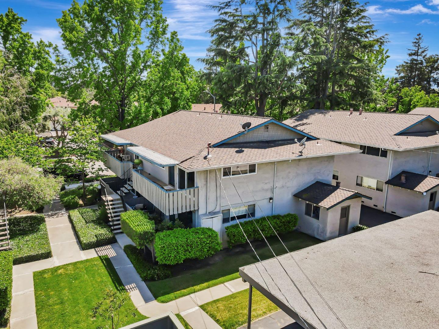 Detail Gallery Image 4 of 59 For 561 Valley Forge Way #4,  Campbell,  CA 95008 - 2 Beds | 1 Baths