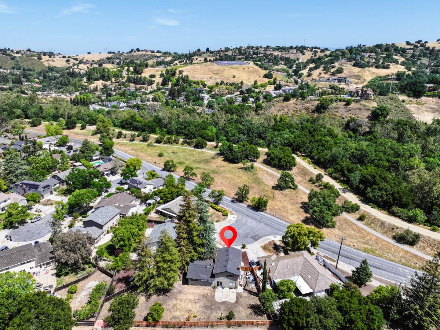 Detail Gallery Image 10 of 15 For 6843 Dalmeny Ct, San Jose,  CA 95120 - 4 Beds | 2/1 Baths