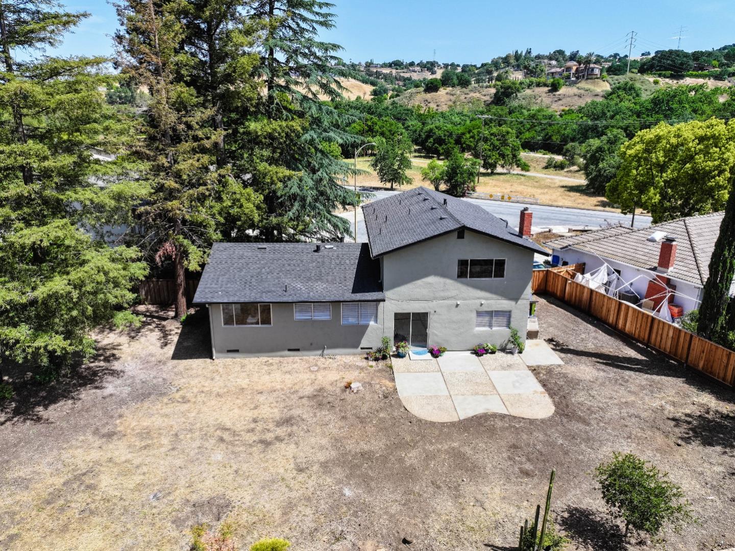 Detail Gallery Image 13 of 15 For 6843 Dalmeny Ct, San Jose,  CA 95120 - 4 Beds | 2/1 Baths