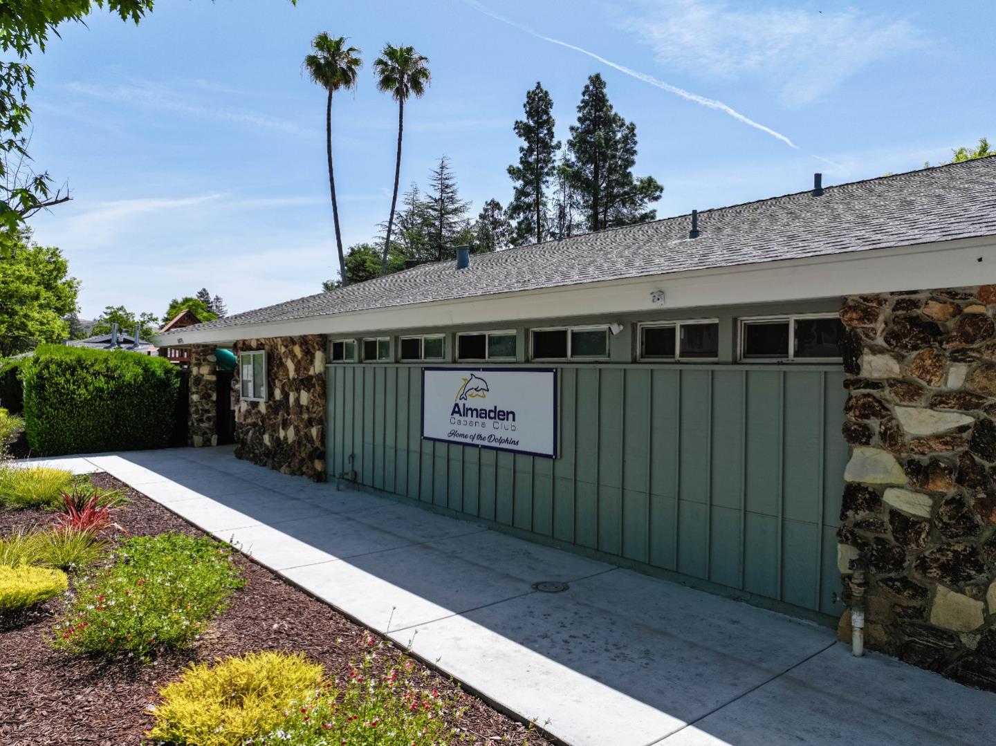 Detail Gallery Image 14 of 15 For 6843 Dalmeny Ct, San Jose,  CA 95120 - 4 Beds | 2/1 Baths