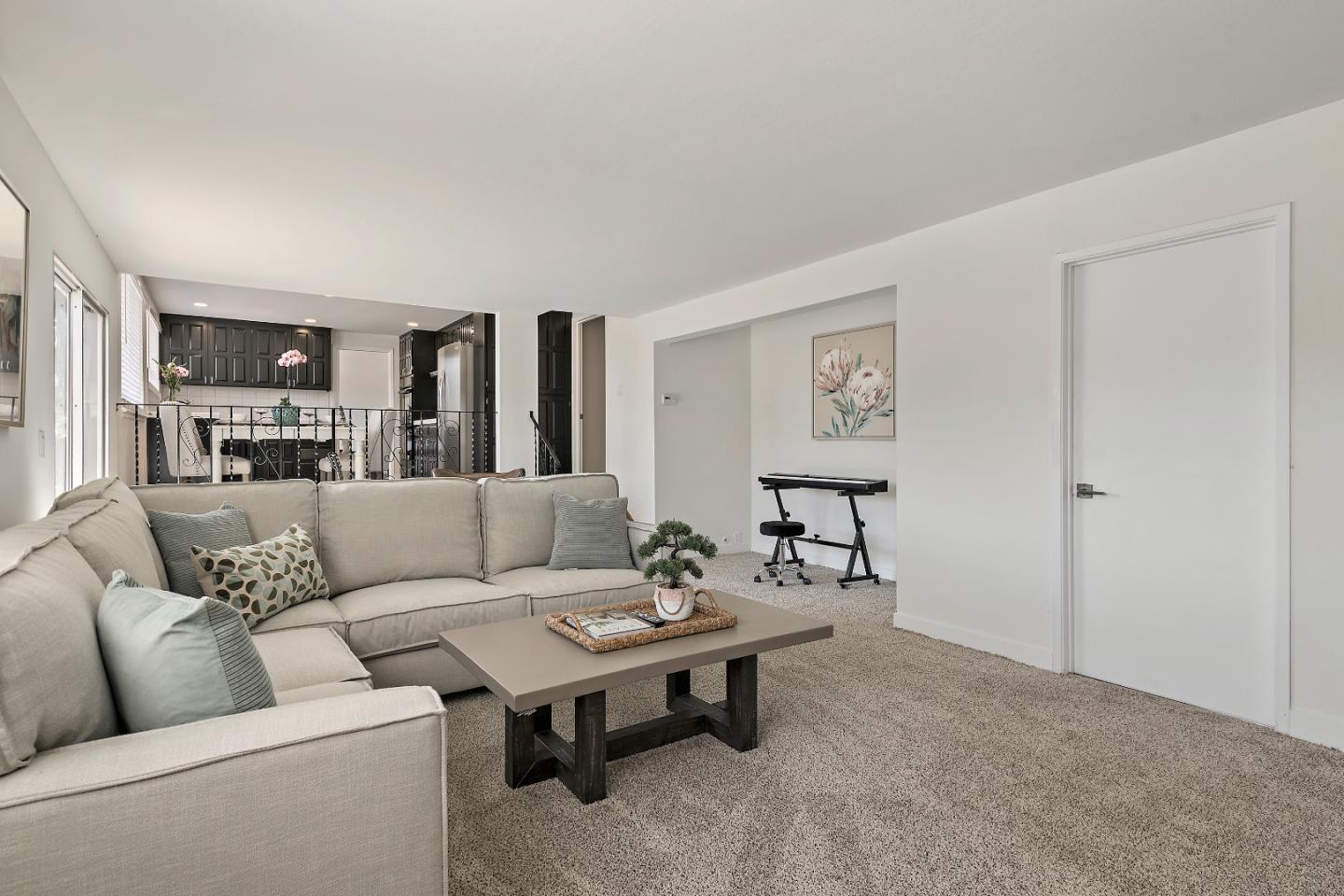 Detail Gallery Image 8 of 15 For 6843 Dalmeny Ct, San Jose,  CA 95120 - 4 Beds | 2/1 Baths