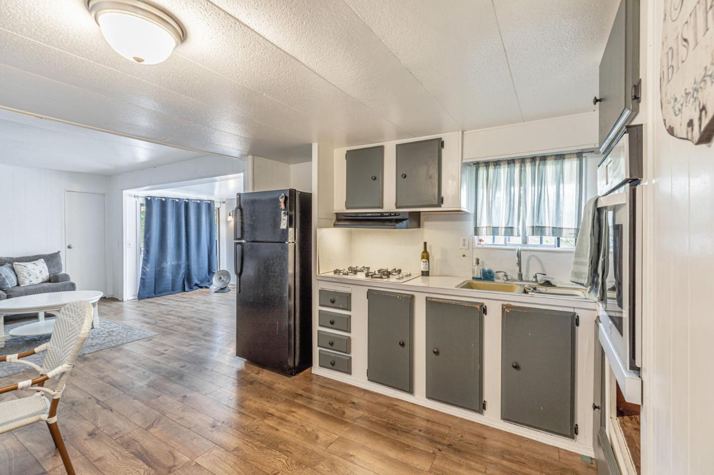 Detail Gallery Image 12 of 36 For 500 W 10 St #134,  Gilroy,  CA 95020 - 2 Beds | 1/1 Baths
