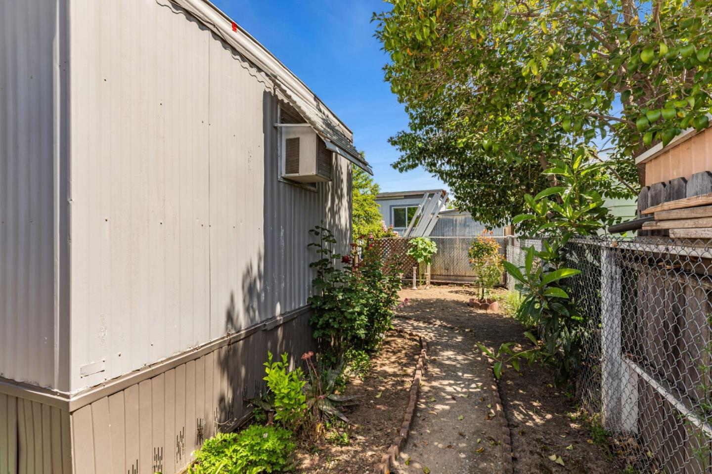 Detail Gallery Image 8 of 36 For 500 W 10 St #134,  Gilroy,  CA 95020 - 2 Beds | 1/1 Baths