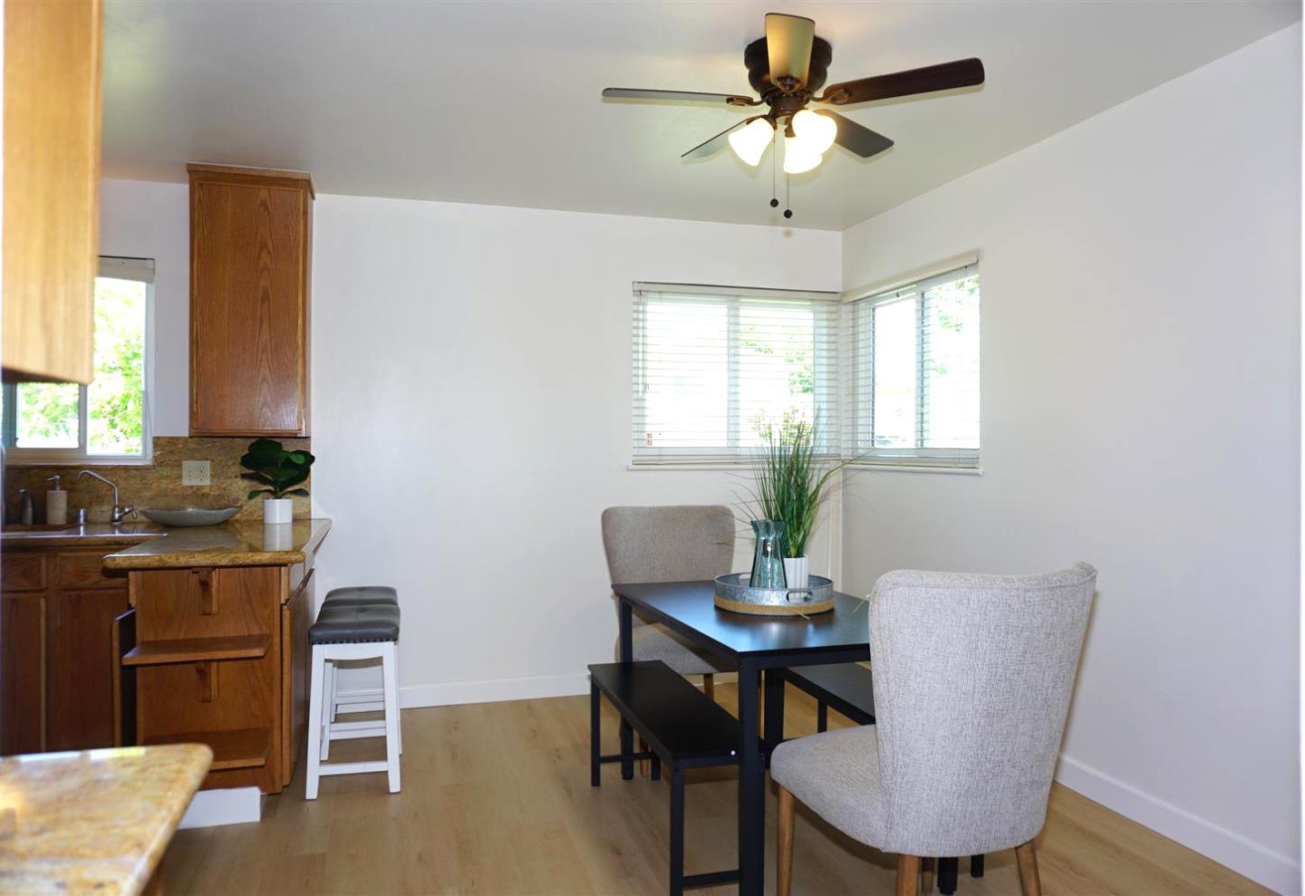 Detail Gallery Image 14 of 38 For 3118 Jenkins Ave, San Jose,  CA 95118 - 3 Beds | 2 Baths