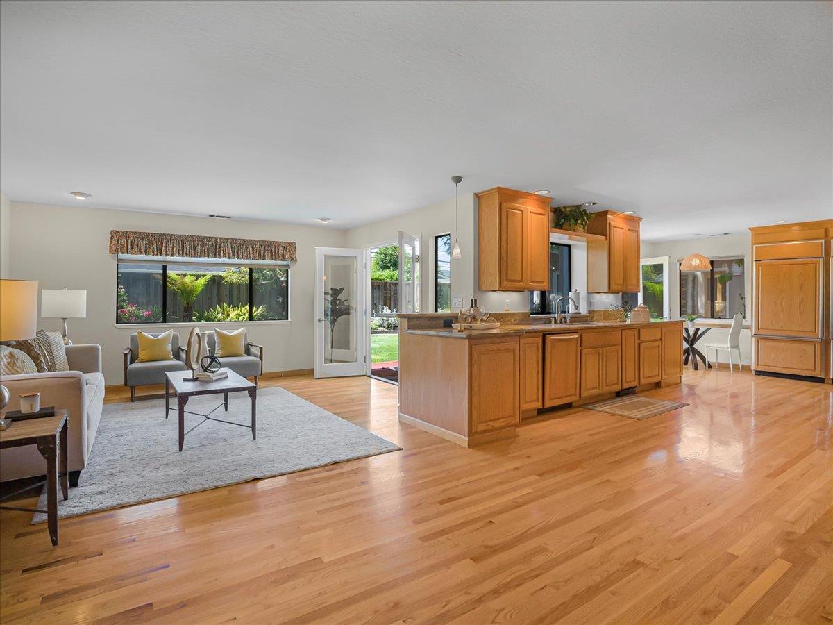 Detail Gallery Image 12 of 62 For 10623 Glenview Ave, Cupertino,  CA 95014 - 3 Beds | 3 Baths