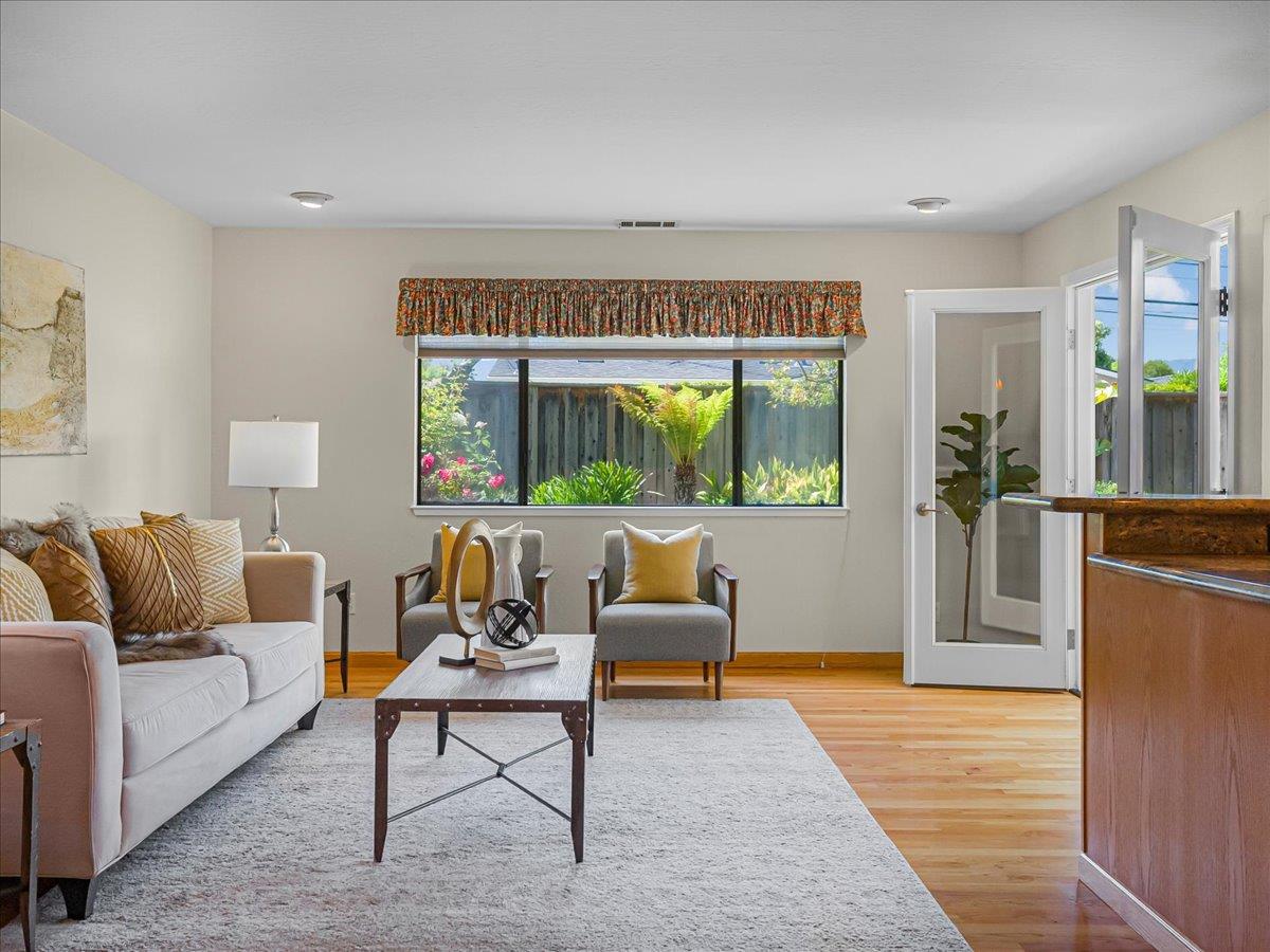 Detail Gallery Image 23 of 62 For 10623 Glenview Ave, Cupertino,  CA 95014 - 3 Beds | 3 Baths