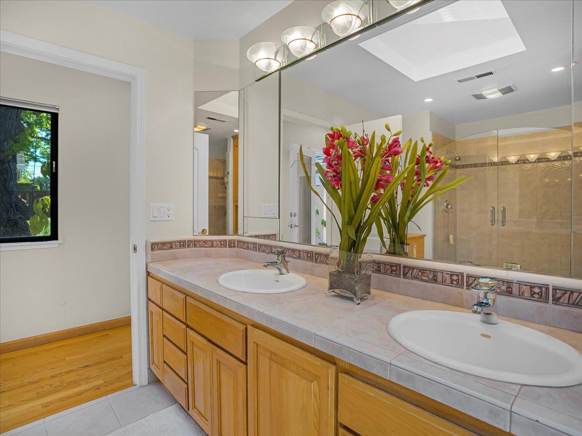 Detail Gallery Image 28 of 62 For 10623 Glenview Ave, Cupertino,  CA 95014 - 3 Beds | 3 Baths