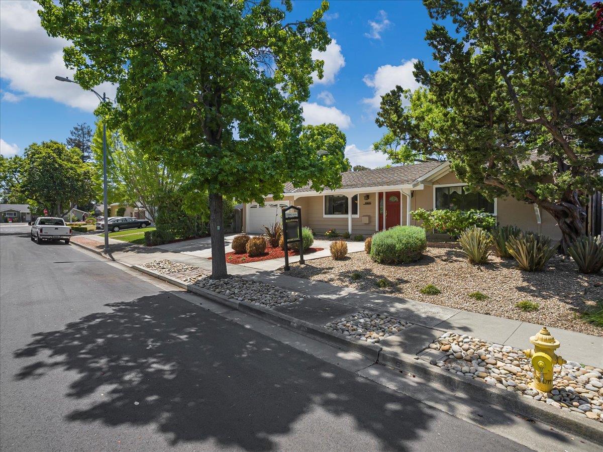 Detail Gallery Image 61 of 62 For 10623 Glenview Ave, Cupertino,  CA 95014 - 3 Beds | 3 Baths