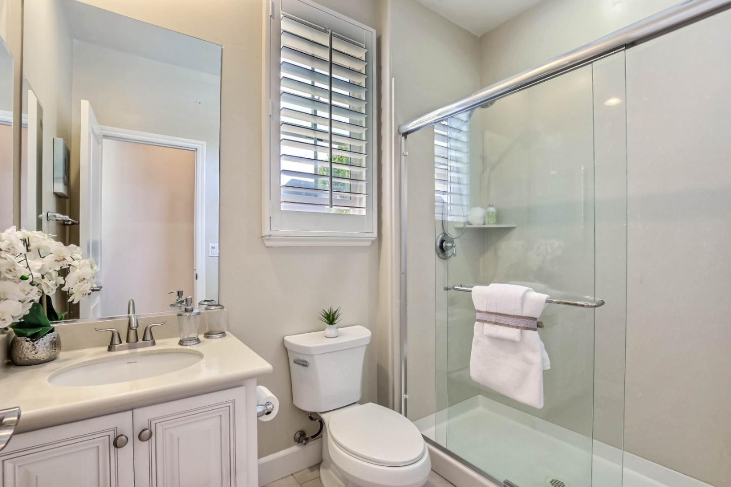 Detail Gallery Image 11 of 20 For 3263 La Rochelle Way, San Jose,  CA 95135 - 4 Beds | 3 Baths