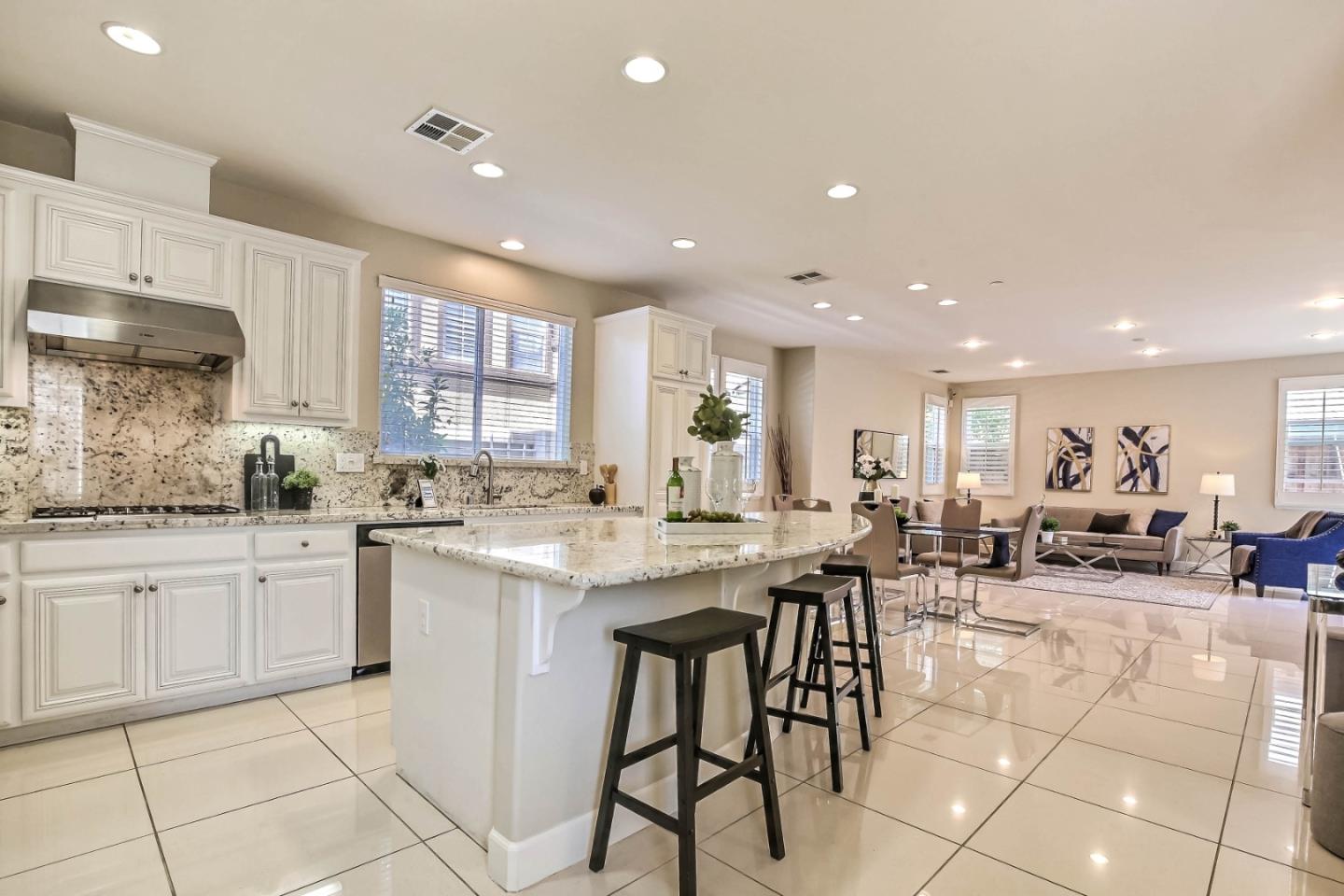 Detail Gallery Image 2 of 20 For 3263 La Rochelle Way, San Jose,  CA 95135 - 4 Beds | 3 Baths