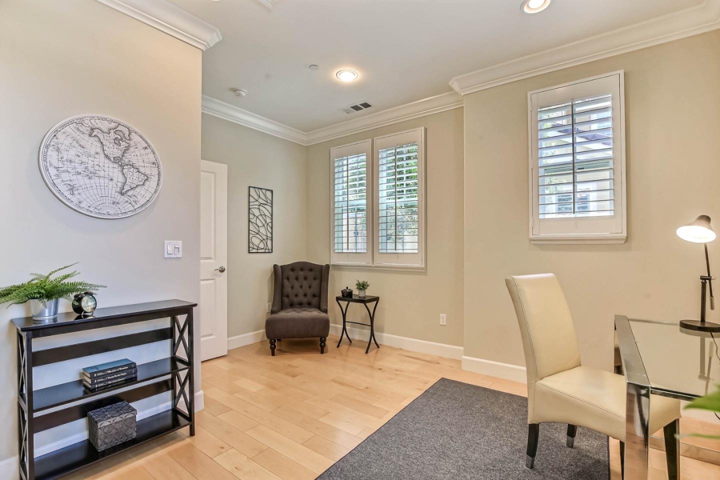 Detail Gallery Image 9 of 20 For 3263 La Rochelle Way, San Jose,  CA 95135 - 4 Beds | 3 Baths
