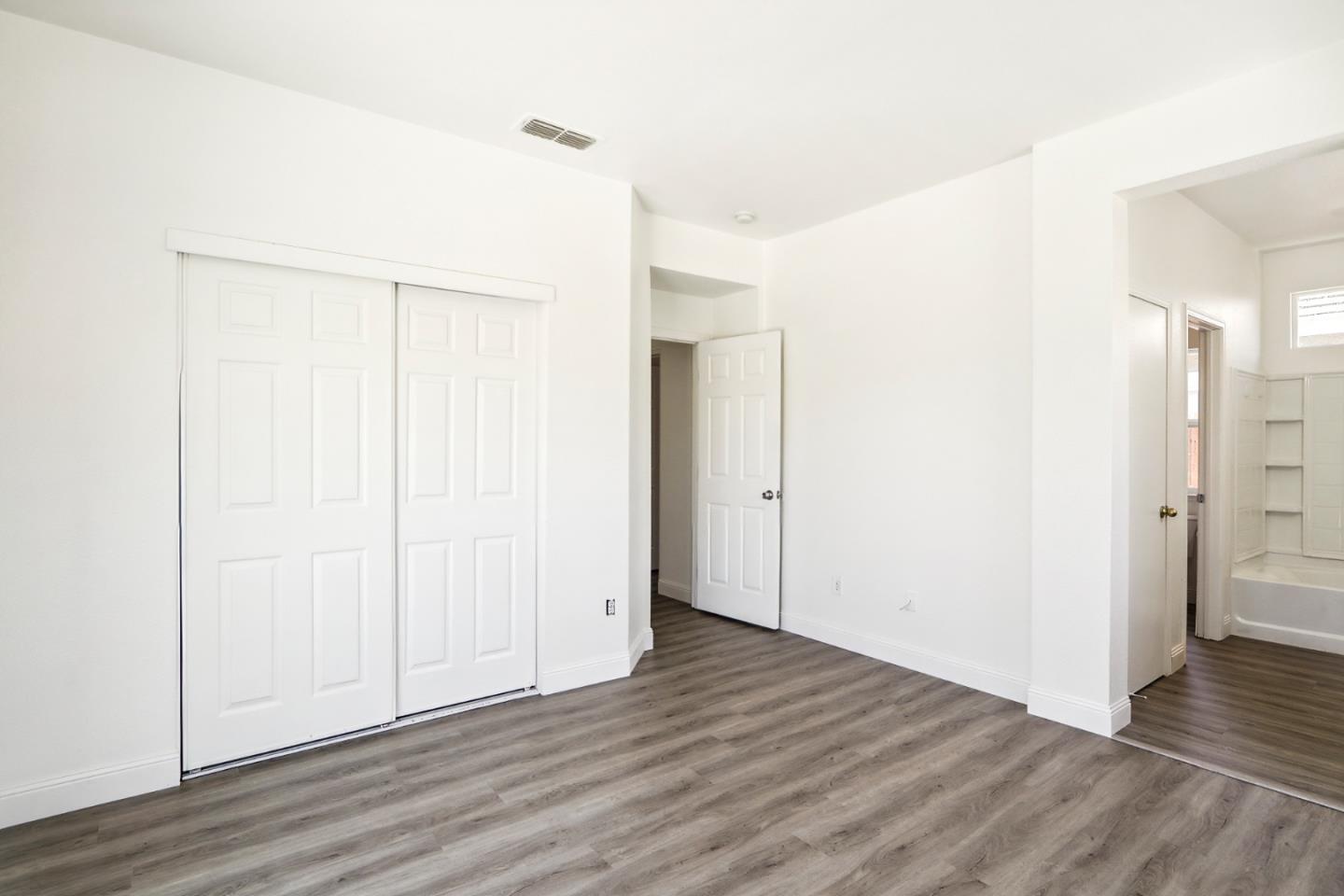 Detail Gallery Image 18 of 30 For 2082 Danvers Way, Sacramento,  CA 95832 - 3 Beds | 2 Baths