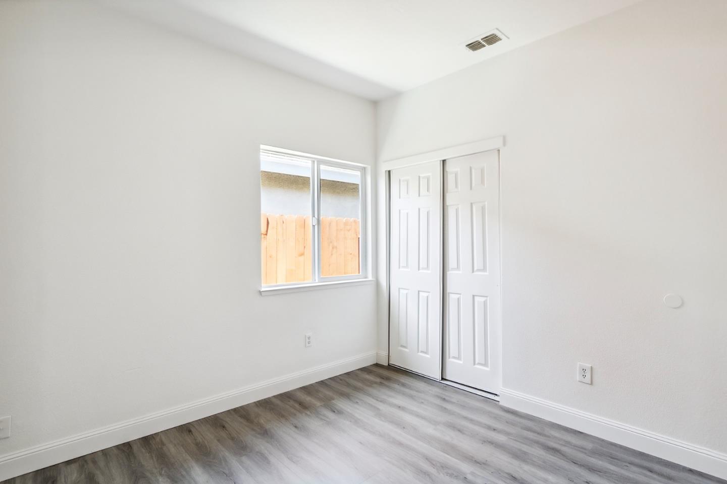 Detail Gallery Image 21 of 30 For 2082 Danvers Way, Sacramento,  CA 95832 - 3 Beds | 2 Baths